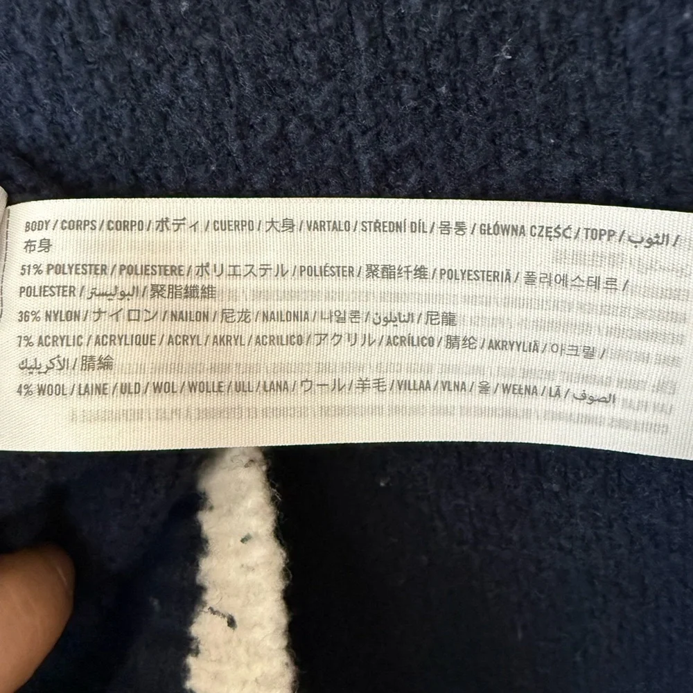 Abercrombie & Fitch Women’s Dark Blue Sweater with White Accent Size Large - Picture 4 of 8